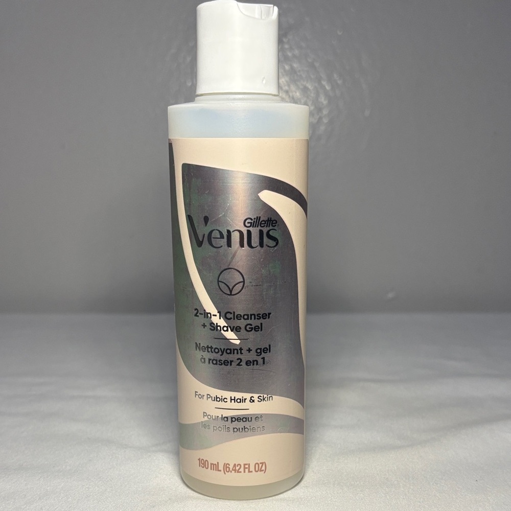 Gillette Venus 2-in-1 Cleanser + Shave Gel